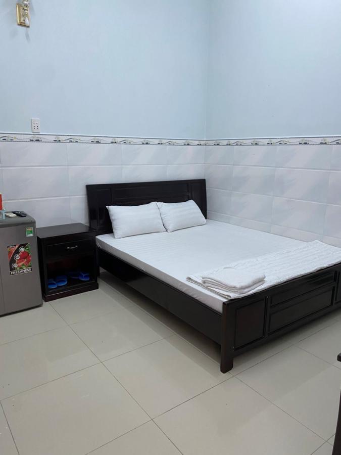 Phuoc Hung 1 Hotel Vĩnh Long Exterior foto